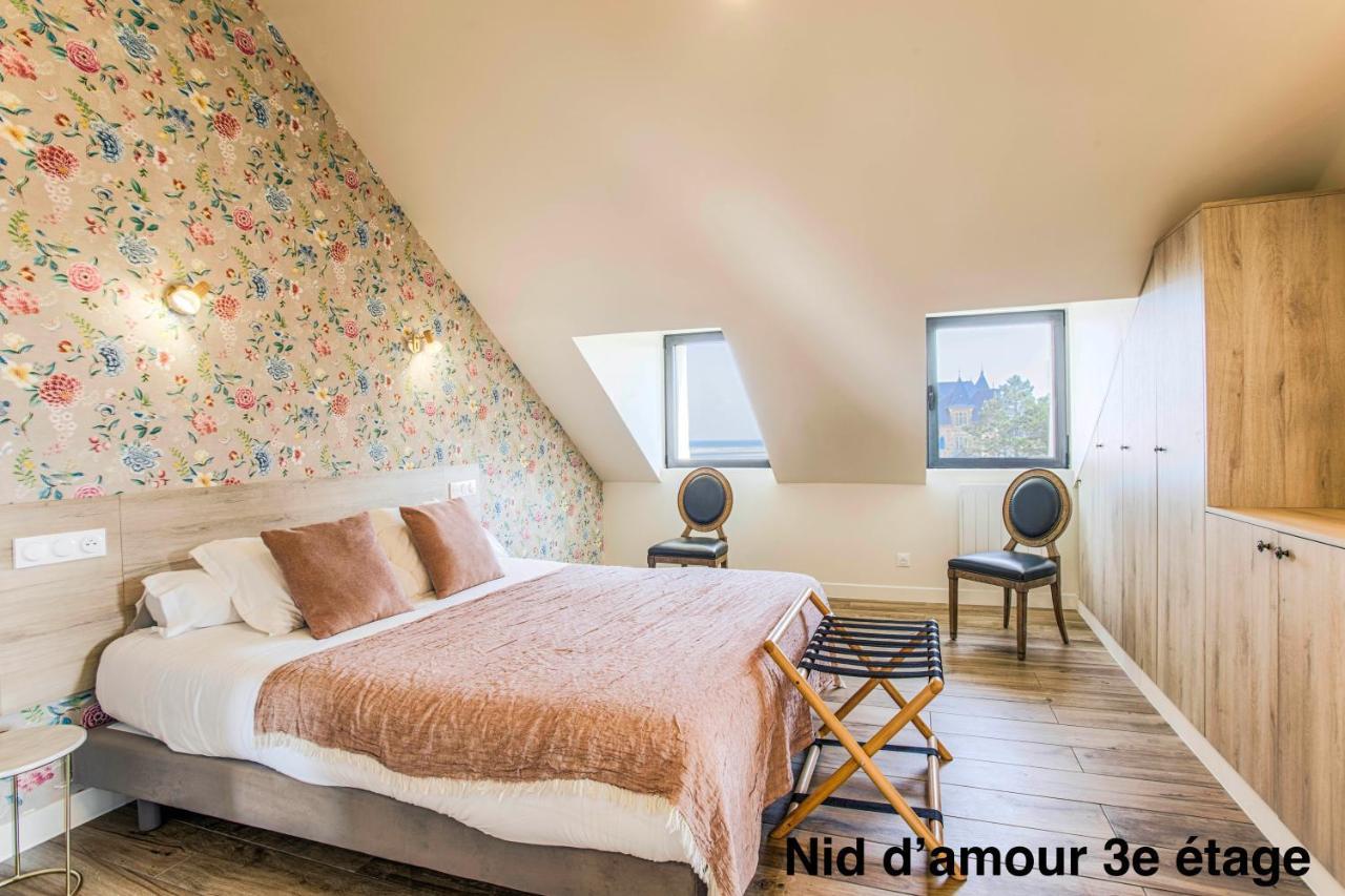 Residence La Vague- Appartements Grand Confort -Vue Mer - 2 A 6 Personnes Houlgate Bagian luar foto